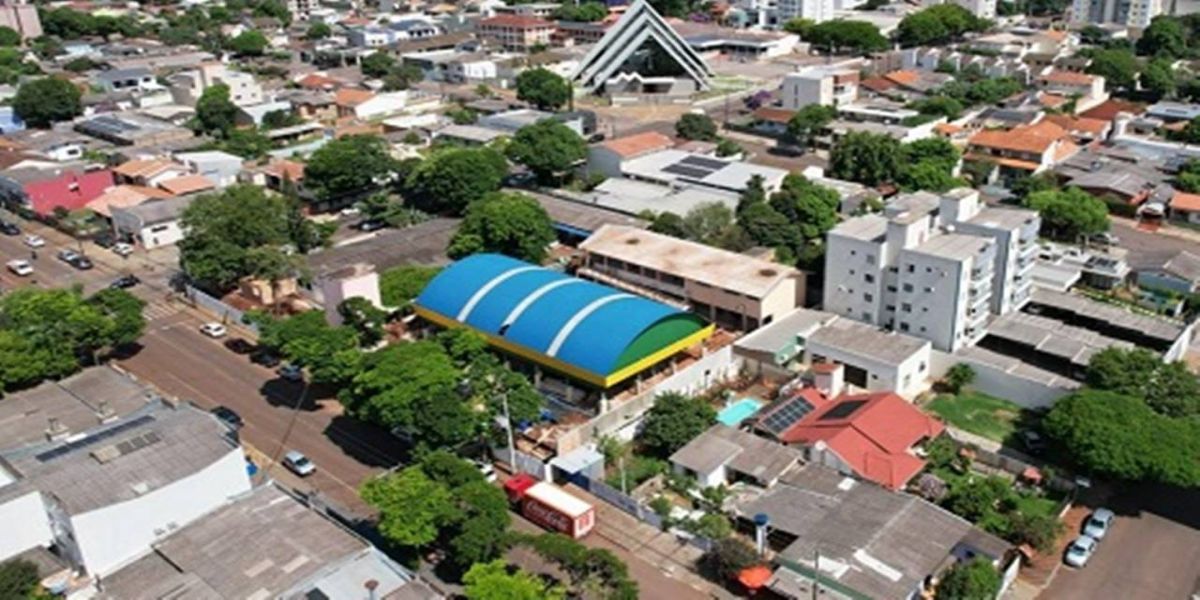 Escola Municipal Alloys João Mann passa por revitalização no bairro Cancelli