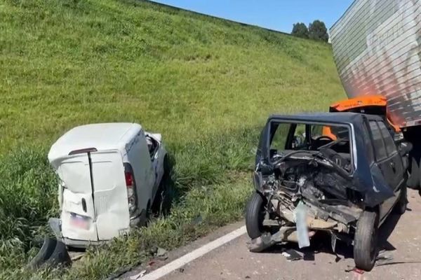 Homem morre e outras duas pessoas ficam feridas em grave acidente na BR-277 em Balsa Nova