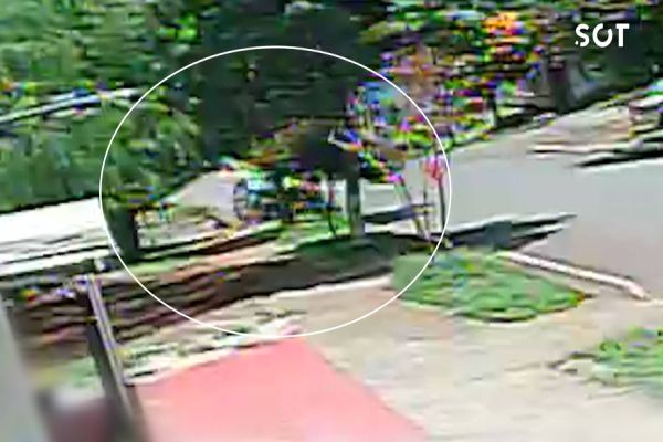 Imagens de câmera flagram momento exato de grave acidente no bairro Morumbi