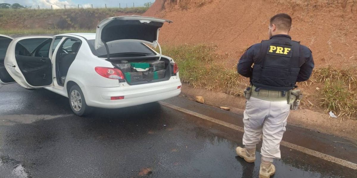 PRF intercepta cascavelense com carro carregado com 250 Kg de maconha na BR-376 em Ponta Grossa