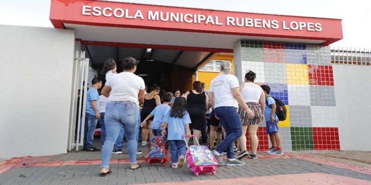 Voltando à Escola: Alunos cascavelenses celebram o início do ano letivo de 2024