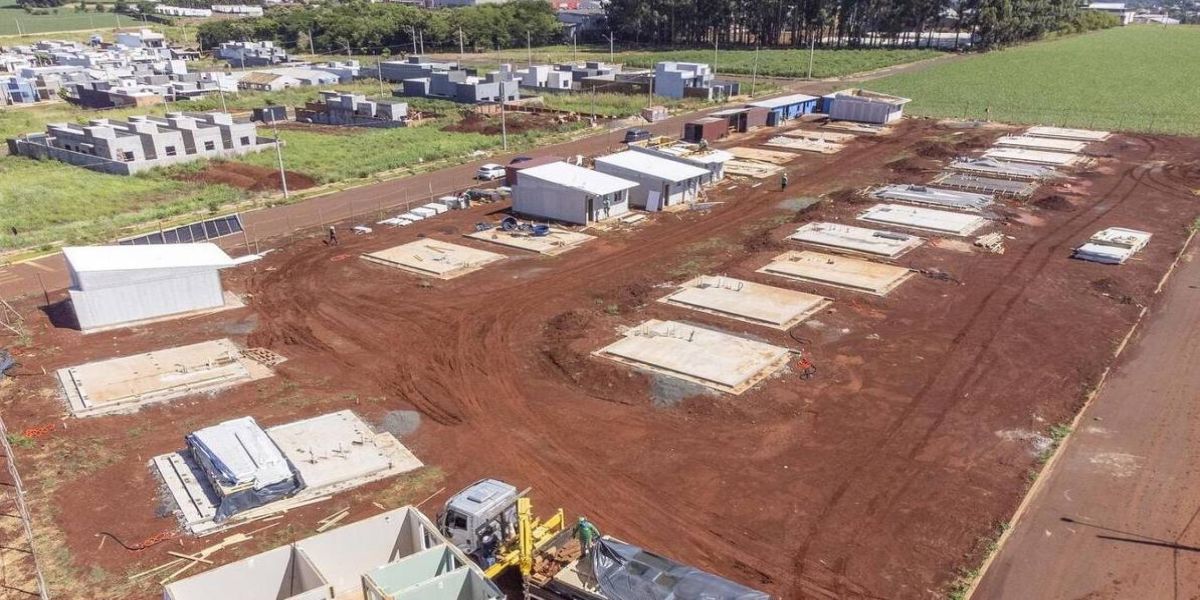 Construção de casas da primeira fase do Loteamento Egon Pudell é iniciada em Toledo