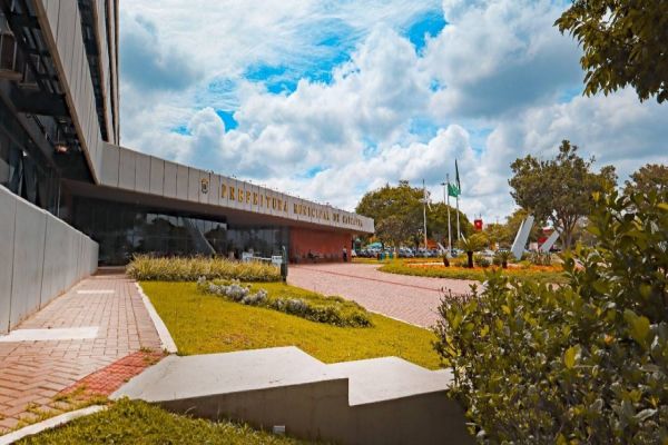 Mais de 3 mil candidatos farão provas para vagas no serviço público de Cascavel