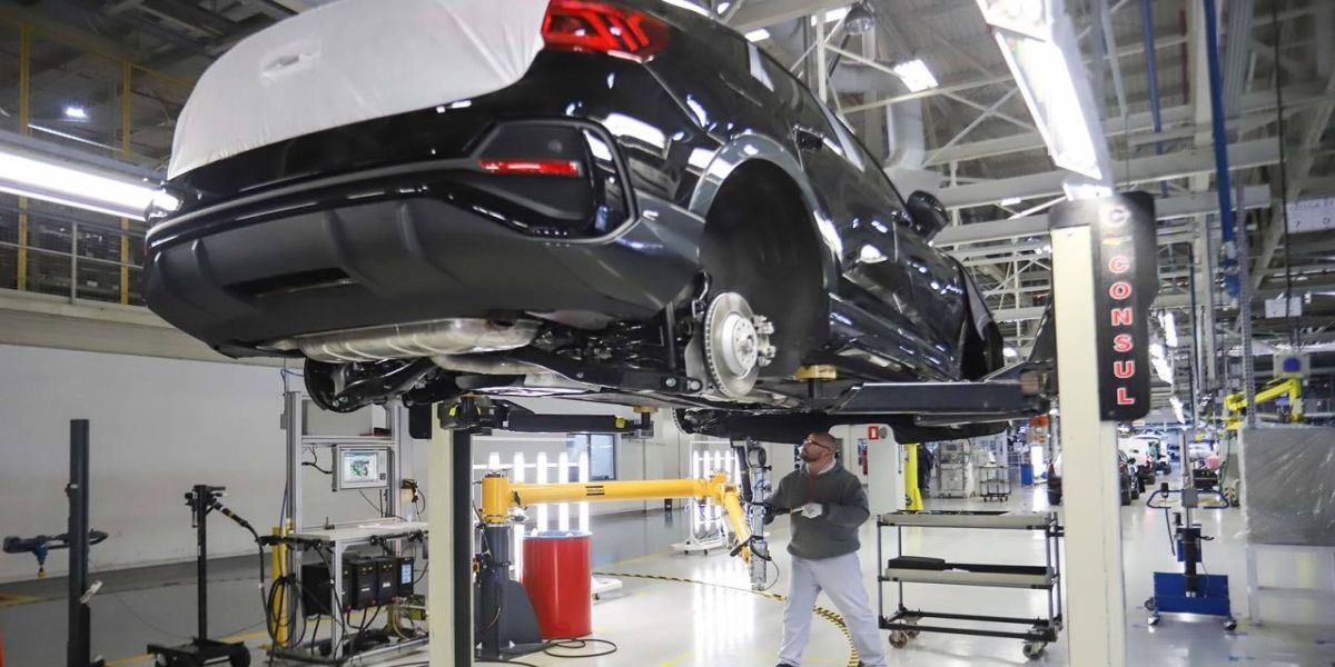 Indústria paranaense fecha 2023 com alta de 1,5%, melhor resultado da região Sul