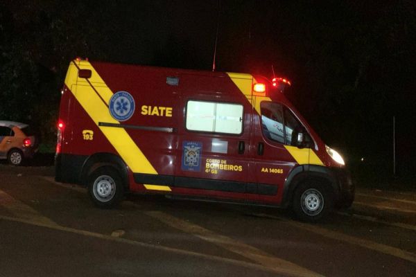 Adolescente sofre queda após colisão com sinalização de trânsito na Região do Lago em Cascavel