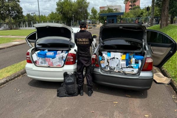 Cinco pessoas são detidas pela PF com contrabando de eletrônicos na BR-277 em Céu Azul