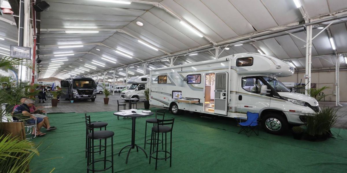 Cascavel sedia encontro de motorhomes no Centro de Convenções e Eventos