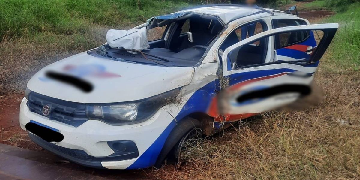 Capotamento deixa condutor ferido na PR-488 em Céu Azul