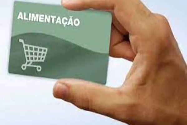 Auxílio-alimentação sobe apenas R$ 7 em Cascavel e causa insatisfação entre servidores