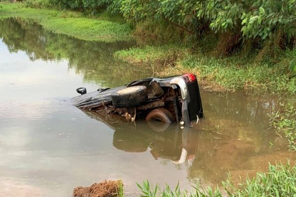 Homem morre após capotar seu veículo e cair dentro de açude em Nova Santa Rosa