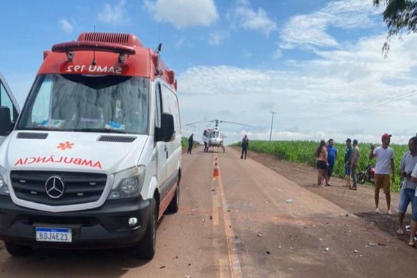 Colisão entre carro e moto deixa motociclista em estado grave na PR-239 em Iracema do Oeste