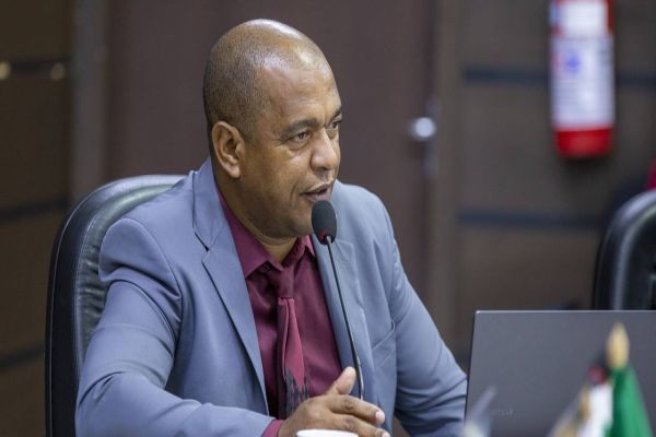 Policial Madril defende que PMs deem palestras nas escolas sobre violência de gênero