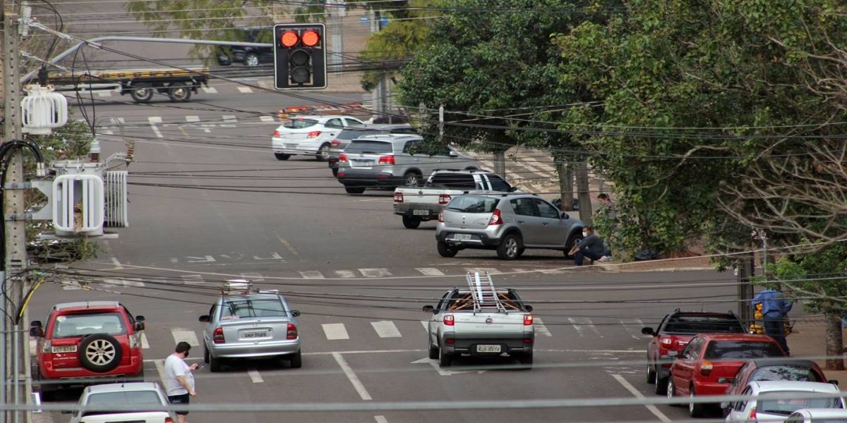Mudança no trânsito de Cascavel: Rua Riachuelo volta a ser mão dupla