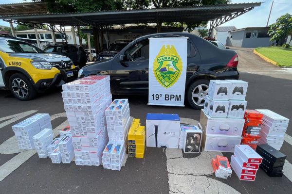 PM detém condutor por uso de celular ao volante e apreende produtos de alto valor em Toledo