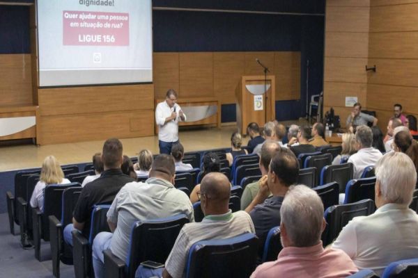 Prefeitura de Toledo apresenta ações e campanha para evitar aumento da população de rua