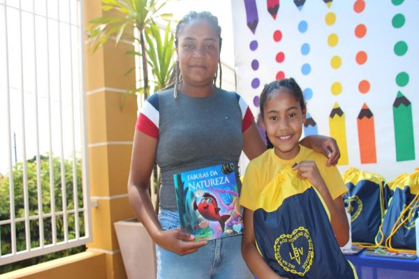 Crianças e adolescentes cascavelenses são beneficiados com a entrega de kits pedagógicos da LBV