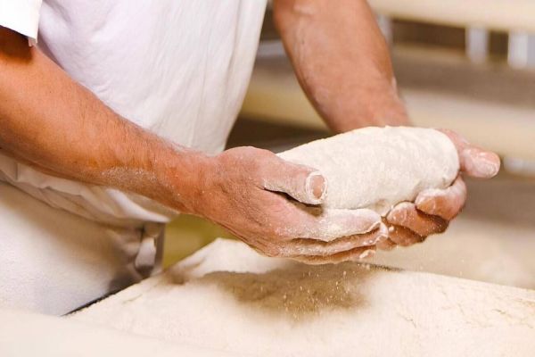 Agência do Trabalhador de Toledo viabiliza cursos de confeitaria e panificação