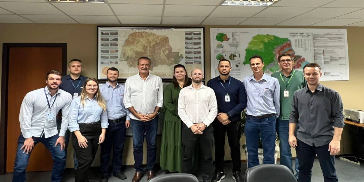 Presidente do IAT recebe representantes de cooperativas do agronegócio do Paraná