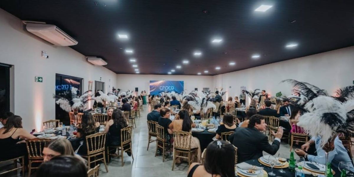 Cadeq premia profissionais em evento que marca seus dez anos