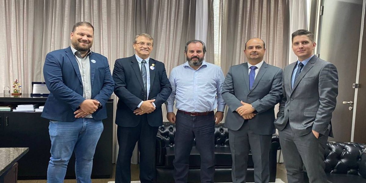 TCE-PR sedia reunião sobre gestão de frotas de veículos públicos no oeste do Paraná