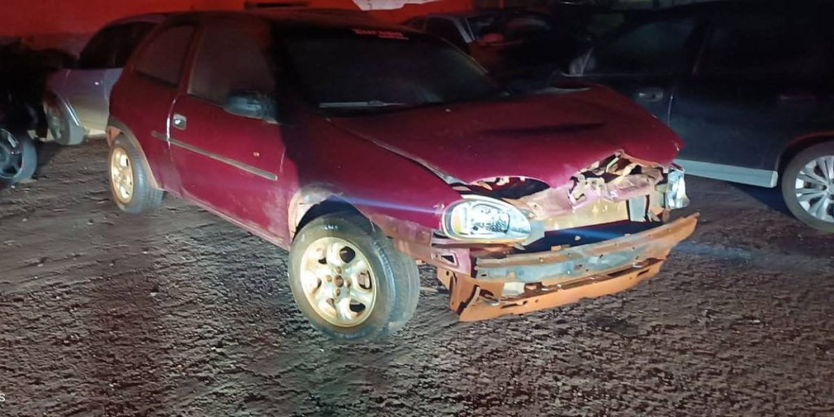 Colisão entre três veículos deixa três pessoas feridas na PRC-467 em Cascavel