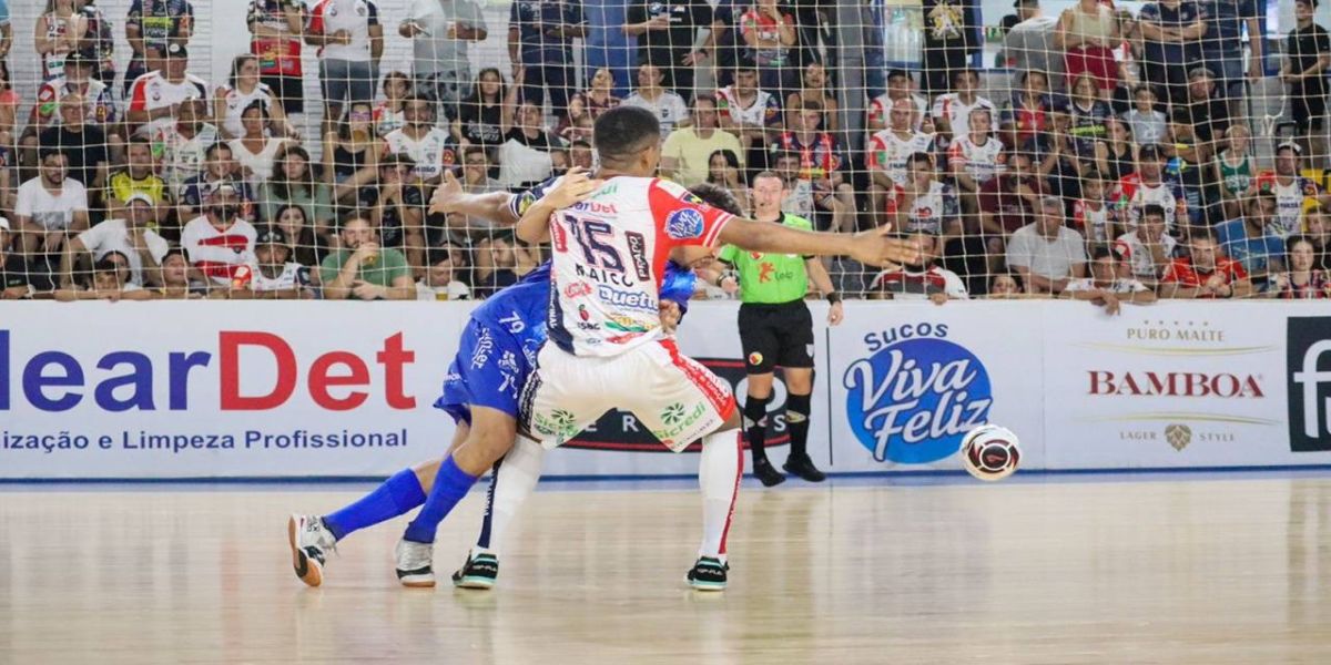 Cascavel vira sobre o Foz em clássico emocionante e mantém boa fase na Série Ouro