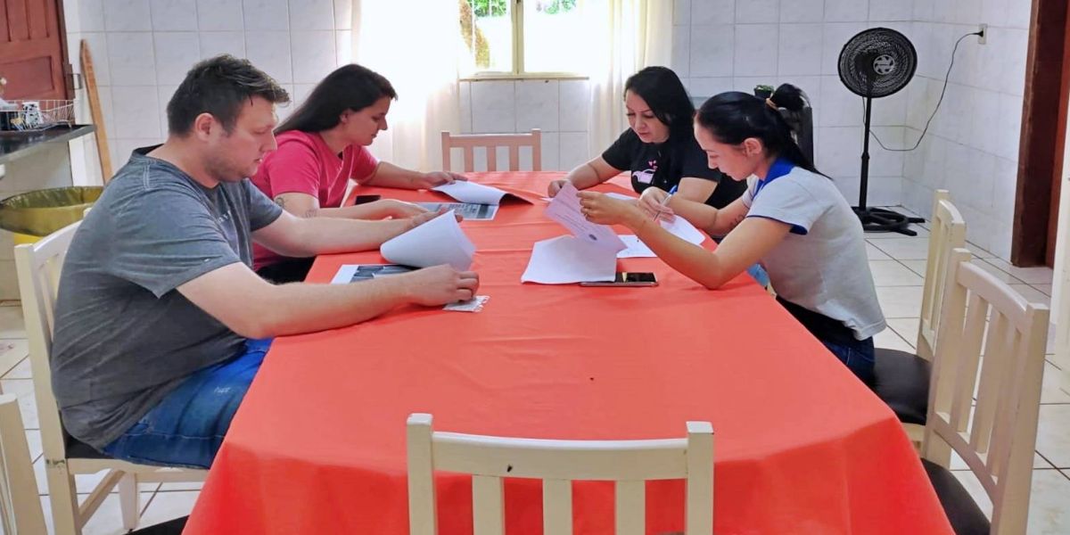 Comissão do Programa Itaipulândia Vivendo Melhor fiscaliza e identifica irregularidades