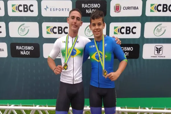 Foto relacionada a notícia: Atletas Cascavelenses se destacam e conquistam título nacional no Ciclismo de Pista