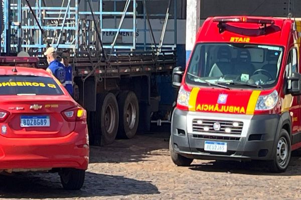 Trabalhador morre atropelado enquanto consertava caminhão na marginal da BR-277 em Foz do Iguaçu