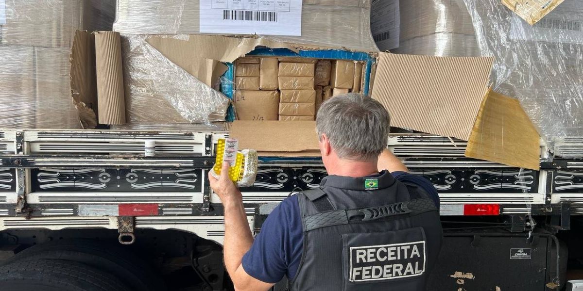Receita Federal realiza apreensão milionária na BR-277 em Cascavel