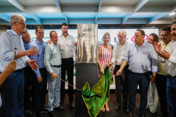 Inauguração do Maior Incubatório das Américas em Itaipulândia celebra parceria entre Município e Lar