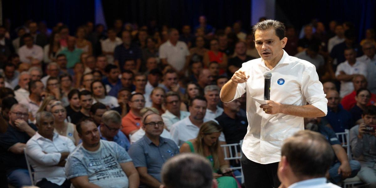 Crescimento de Marcio Pacheco nas pesquisas eleitorais de Cascavel indica consolidação