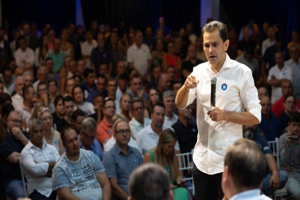 Crescimento de Marcio Pacheco nas pesquisas eleitorais de Cascavel indica consolidação