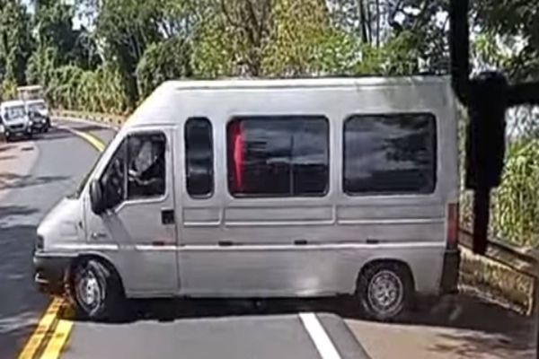 Polícia Militar recupera veículo roubado na BR-277 em Matelândia