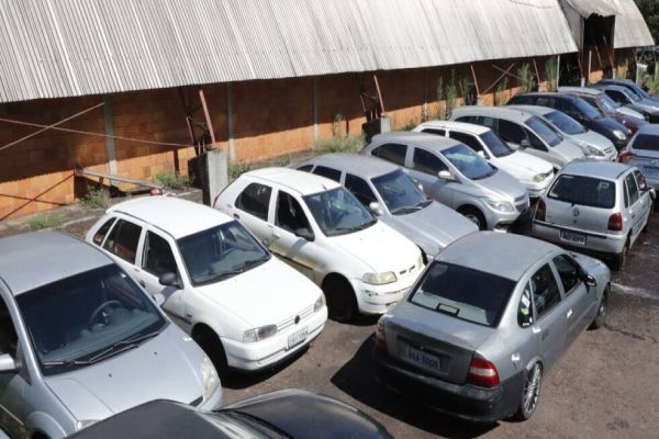 Transitar vai leiloar 196 veículos e 74 sucatas com lances iniciais a partir de R$ 100