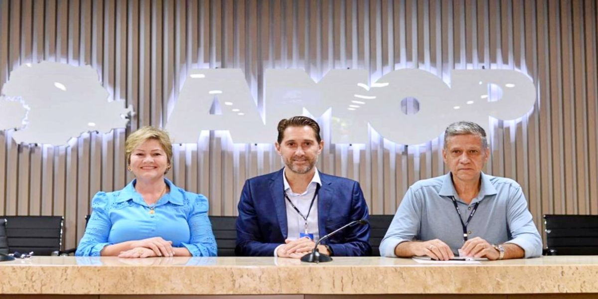 Prefeita Cleide Prates é eleita 1ª Vice-Presidente da AMOP, fazendo história