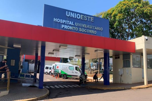 Homem espancado após supostamente estar cometendo furtos em condomínio, morre no HU