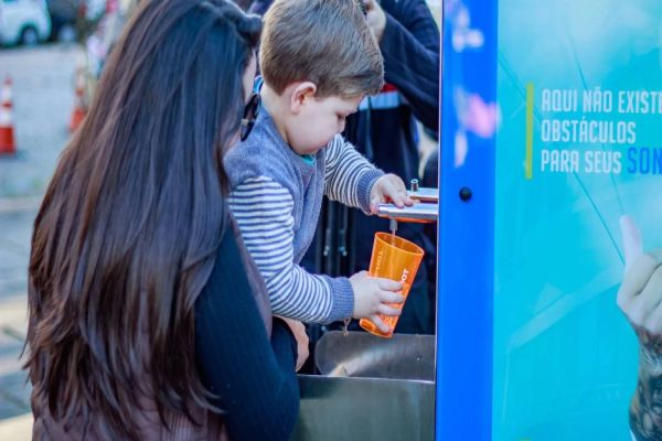 Projeto prevê instalação de bebedouros com água potável em espaços públicos em Cascavel