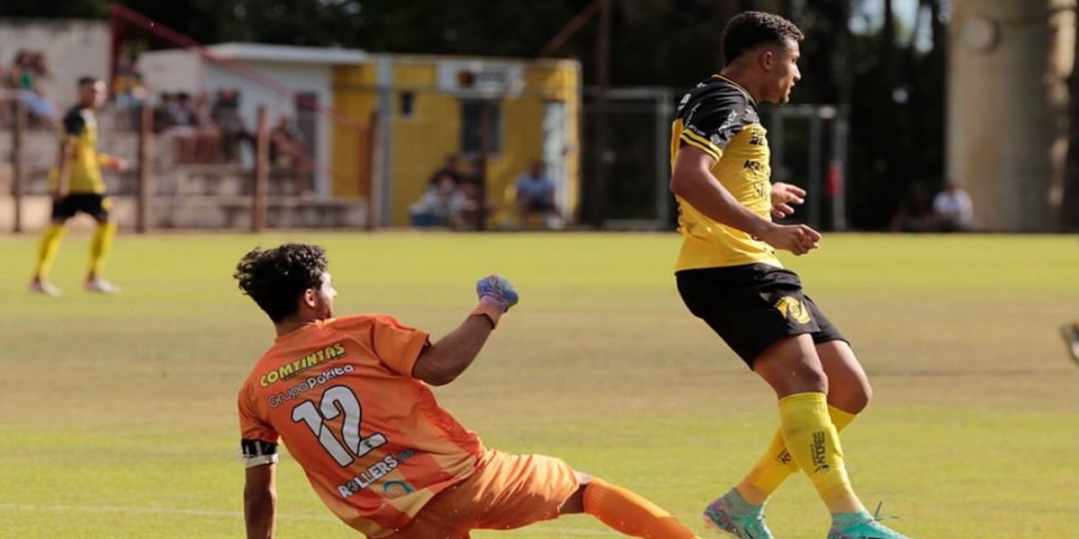 Base: FC Cascavel entrou em campo em final de semana movimentado e com muitos gols