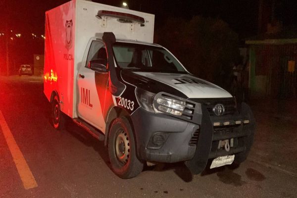 Homem morre e outro fica gravemente ferido por disparos de arma de fogo no Jardim Colméia