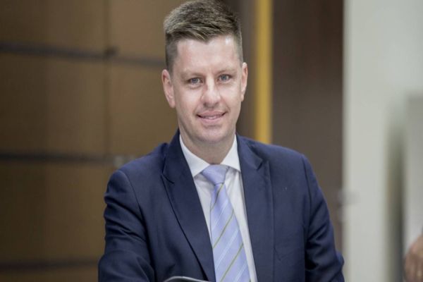 Pedro Sampaio se filia ao PP de Márcio Pacheco