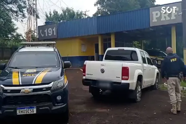 Foto relacionada a notícia: PRF apreende 441 quilos de maconha após duas tentativas de fuga na BR-277 em Céu Azul