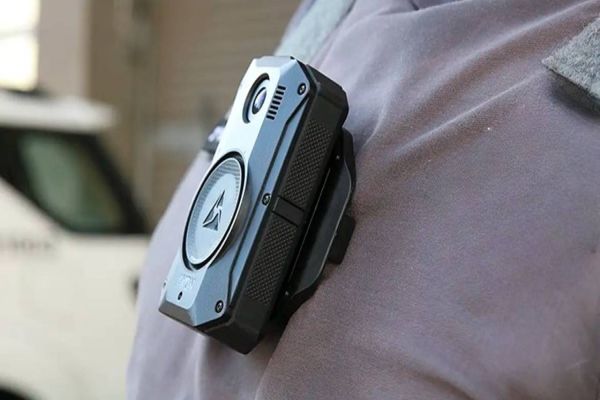 Polícia Militar inicia teste operacional com câmeras corporais em Cascavel e sete cidades do Paraná