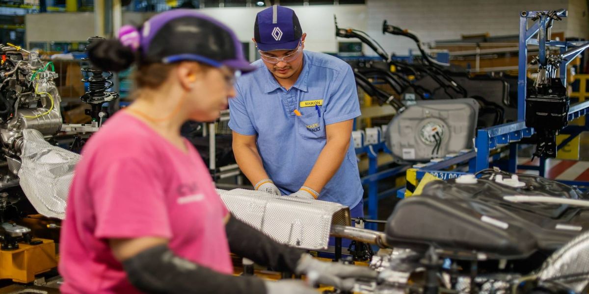 Indústria paranaense avança 4% no bimestre e ultrapassa patamar da pandemia