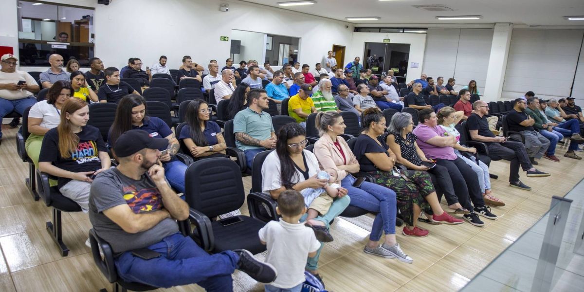 Motoristas de aplicativo de Cascavel reivindicam benefícios fiscais e melhores condições de trabalho