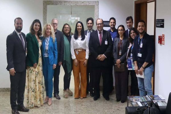 Estado ajuda a viabilizar casamento civil de venezuelanos sem certidão de nascimento