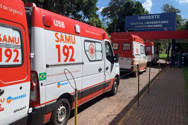 Imagem referente a notícia: HUOP enfrenta superlotação: Ambulâncias ficam retidas e atendimentos são prioritários