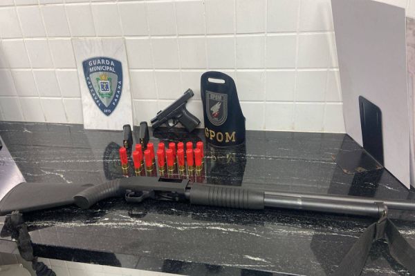 Guarda Municipal prende homem por agressão e posse ilegal de armas em Cascavel