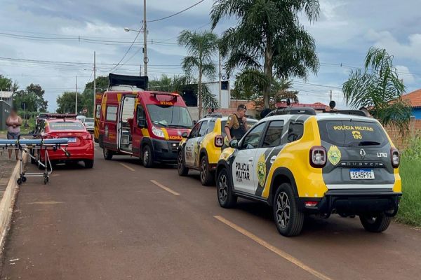 Homem é alvejado por disparos de arma de fogo após ser atropelado na Rua Platão em Foz do Iguaçu