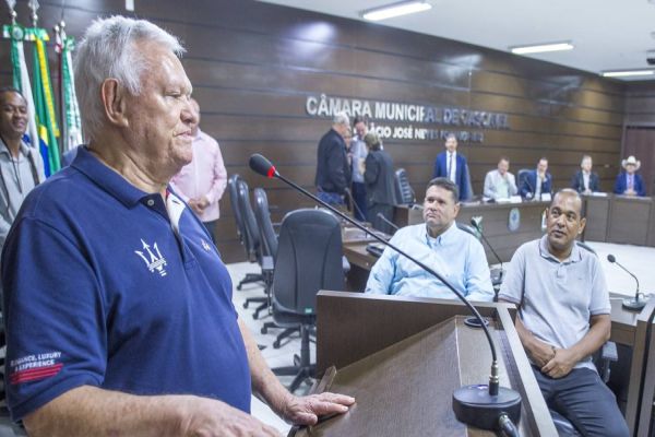 Alexandre Mantovani Neto se torna Cidadão Honorário em sessão solene do Legislativo